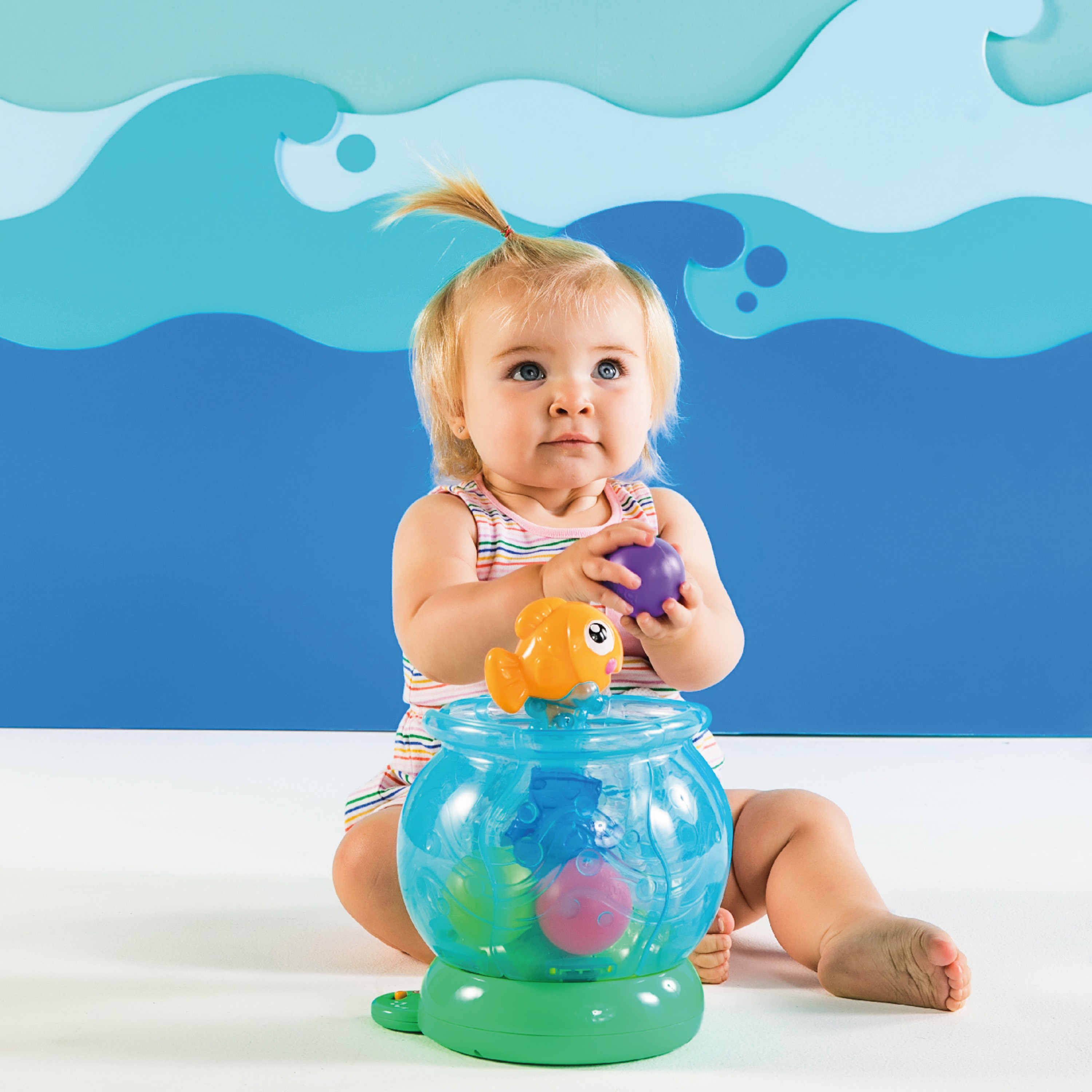 Funny Fishbowl™ Activity Toy Bright Starts Kids2