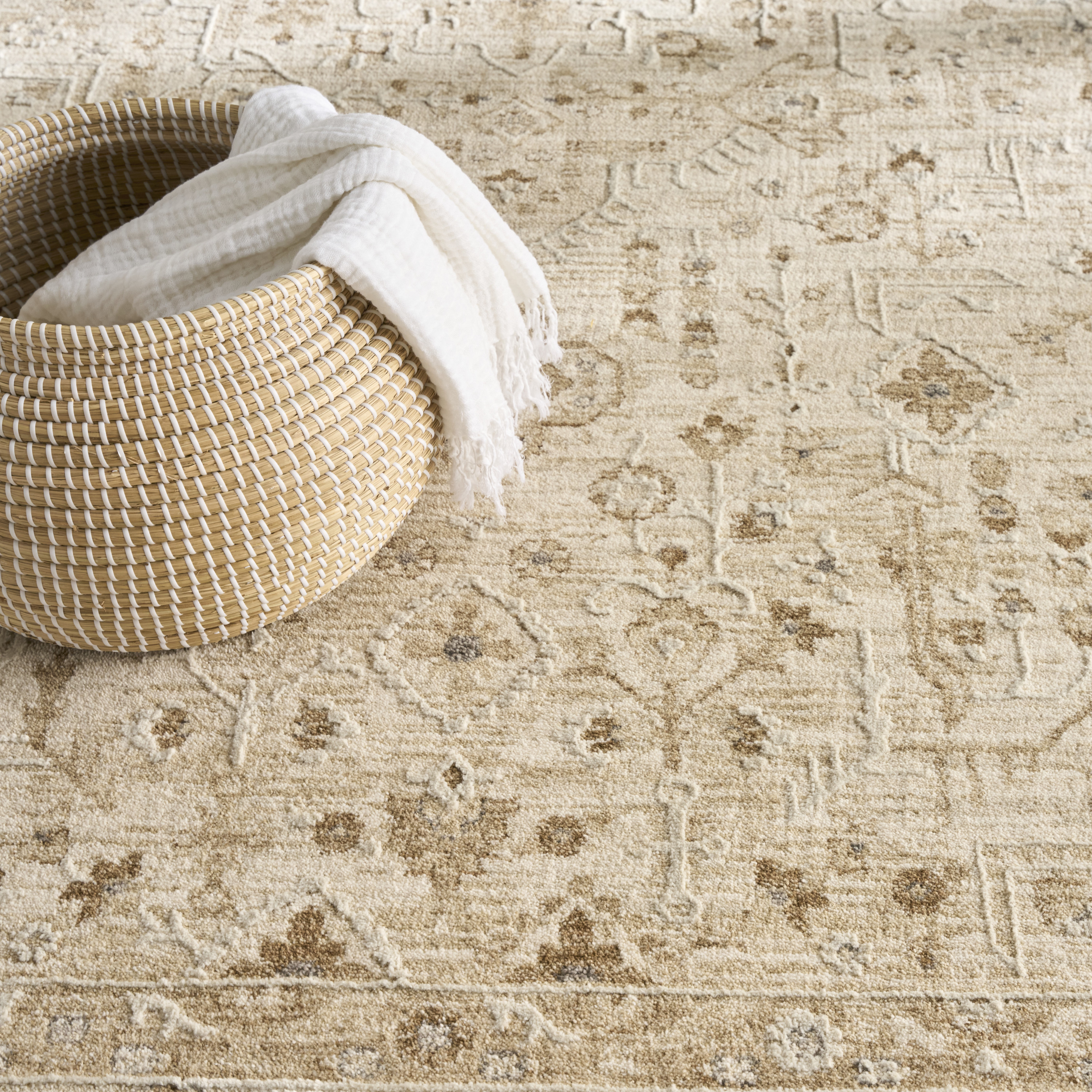 Nourison Retreat 7'10" x 10' Beige Vintage Indoor Rug