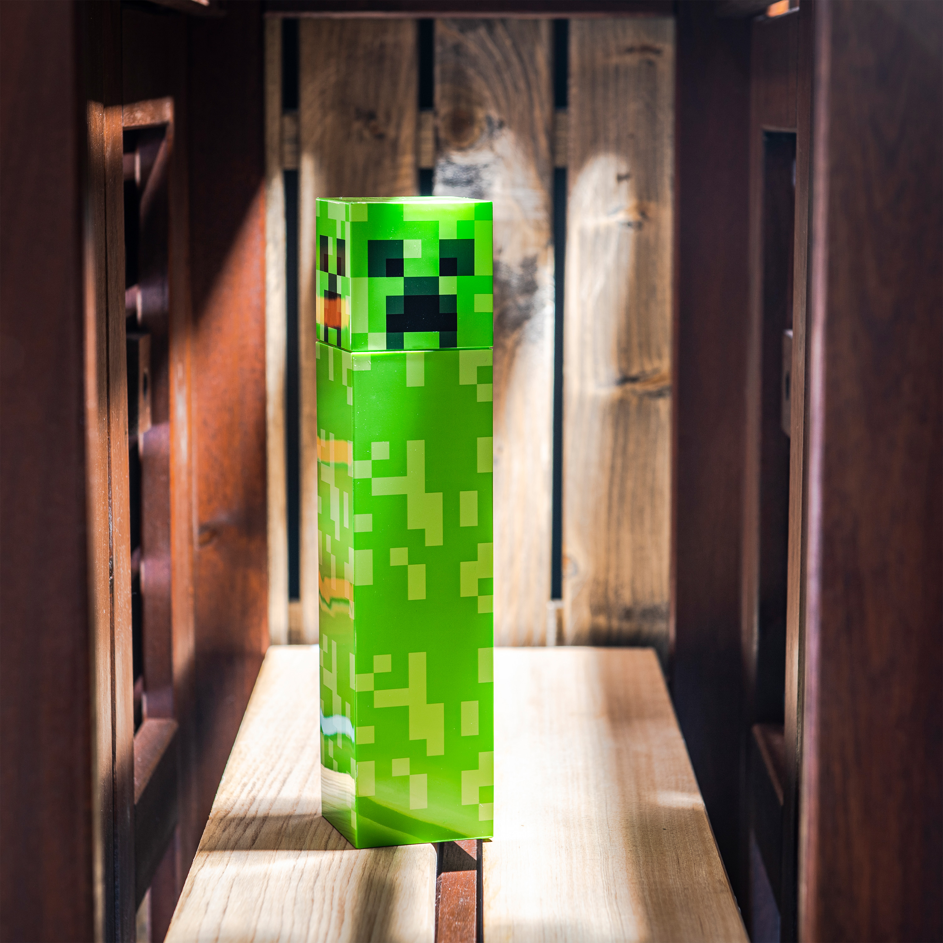 Minecraft 22 ounce BPA Free Water Bottle, Creeper slideshow image 6