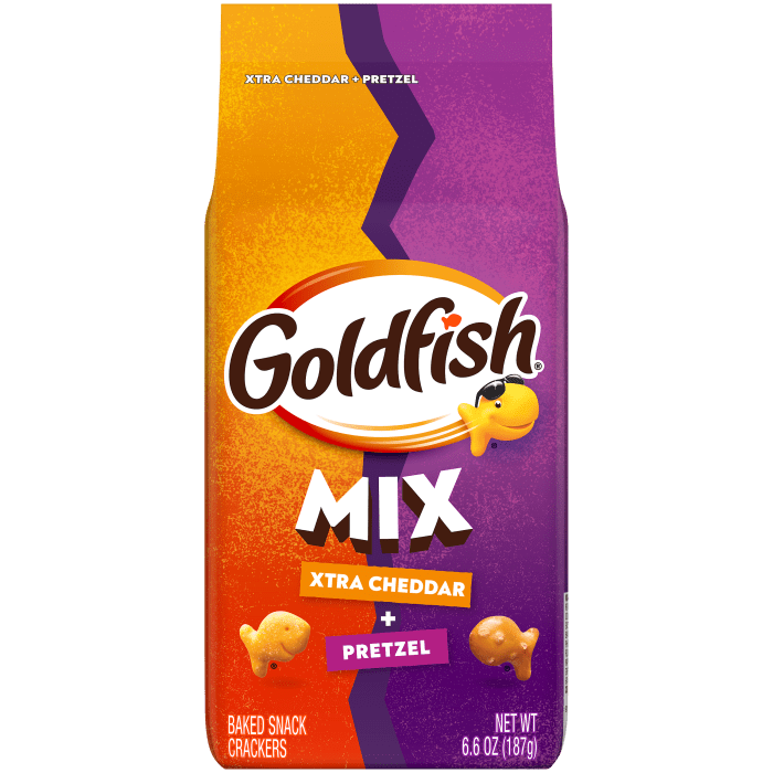 Flavor Blasted® Xtra Cheddar + Pretzel Baked Snack Crackers