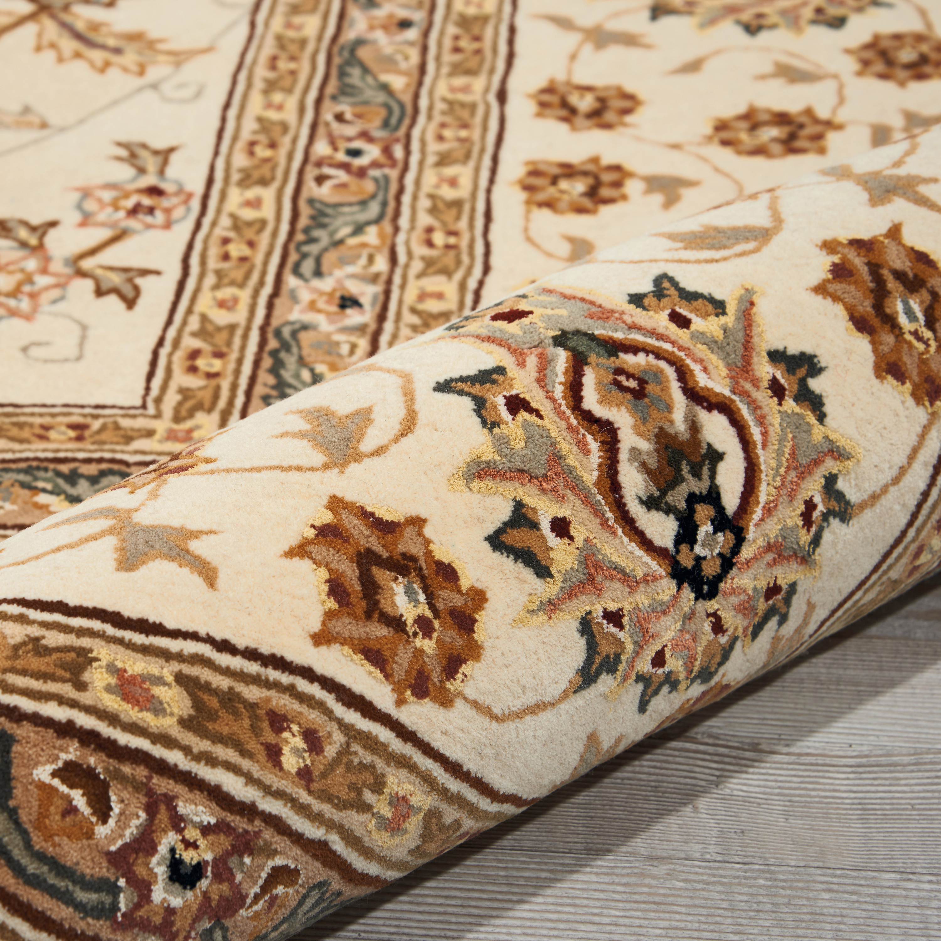 Nourison Nourison 2000 5'6" x 8'6" Ivory Traditional Indoor Rug