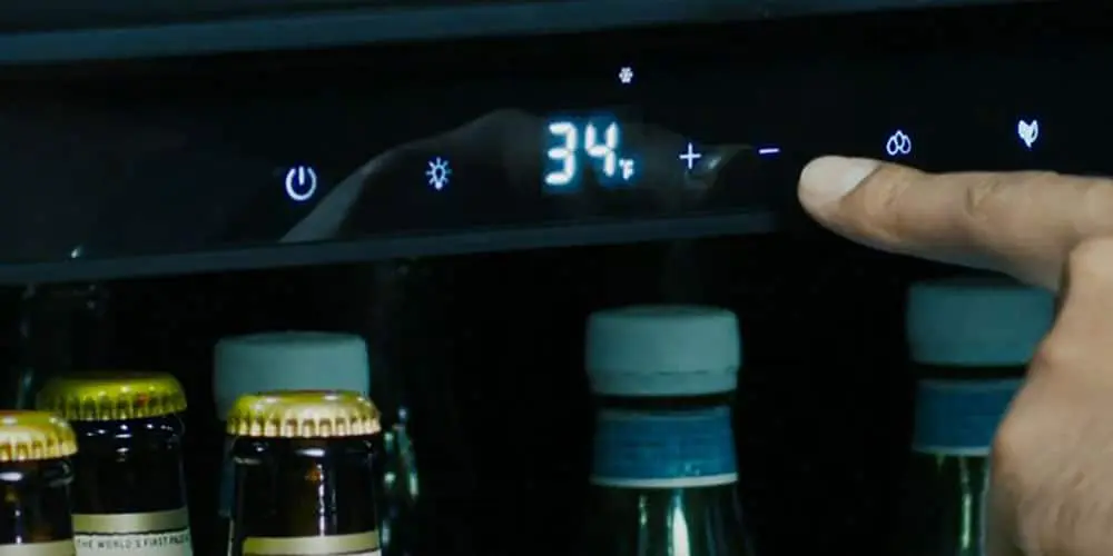 34° AT YOUR FINGERTIPS