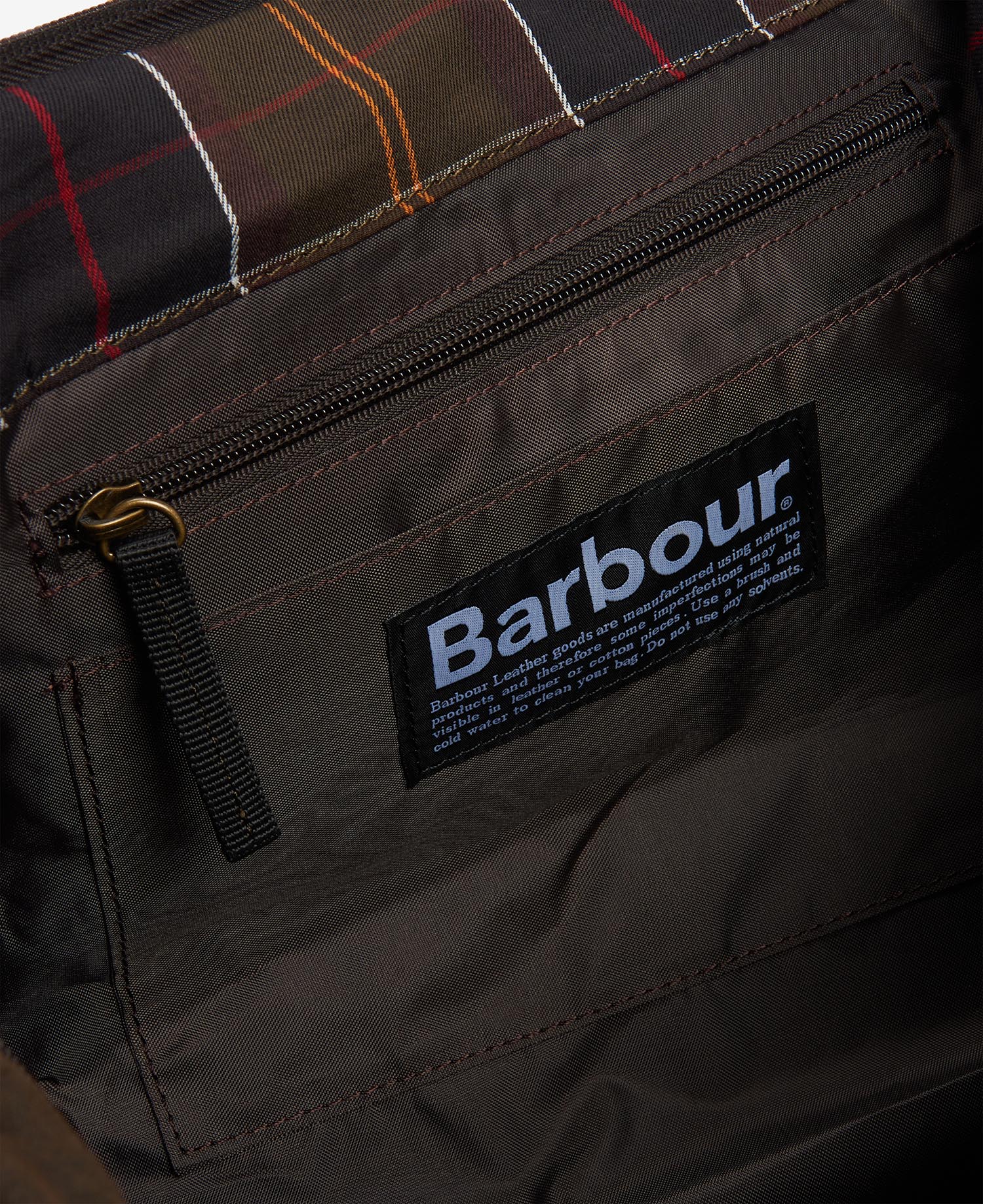 Explorer Waxed Duffle Bag image number 6