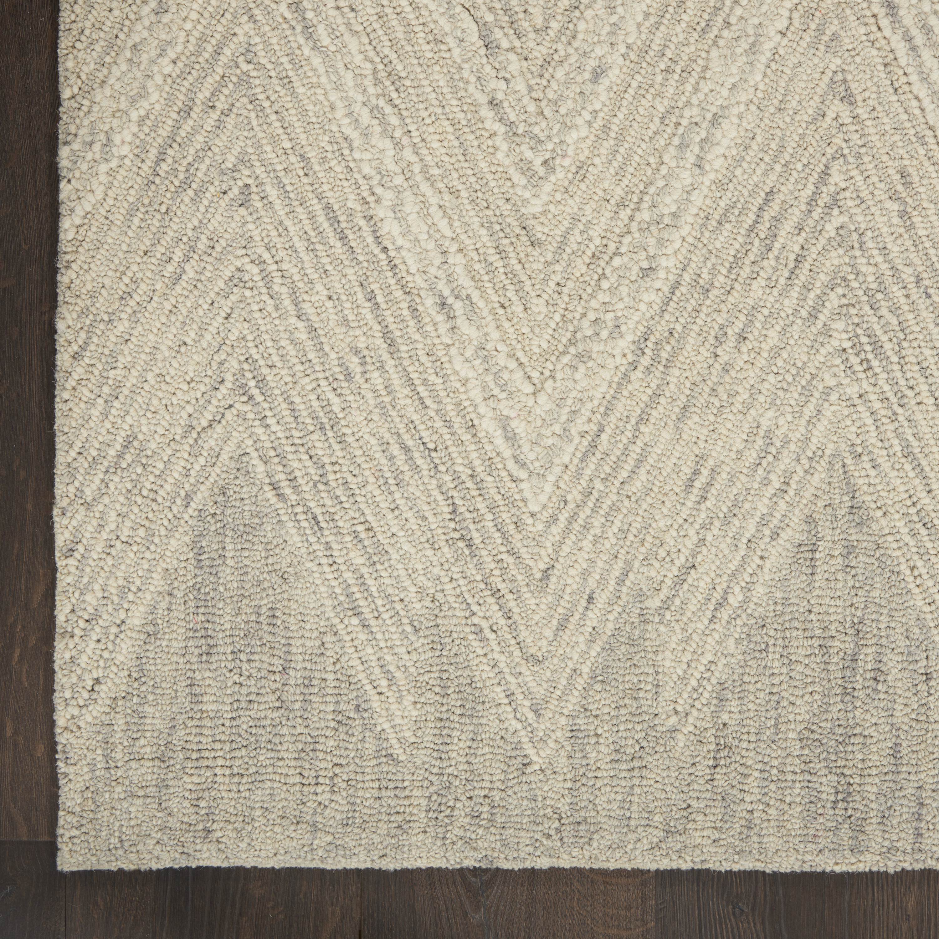 Nourison Interlock 3'9" x 5'9" Ivory/Grey Modern Indoor Rug