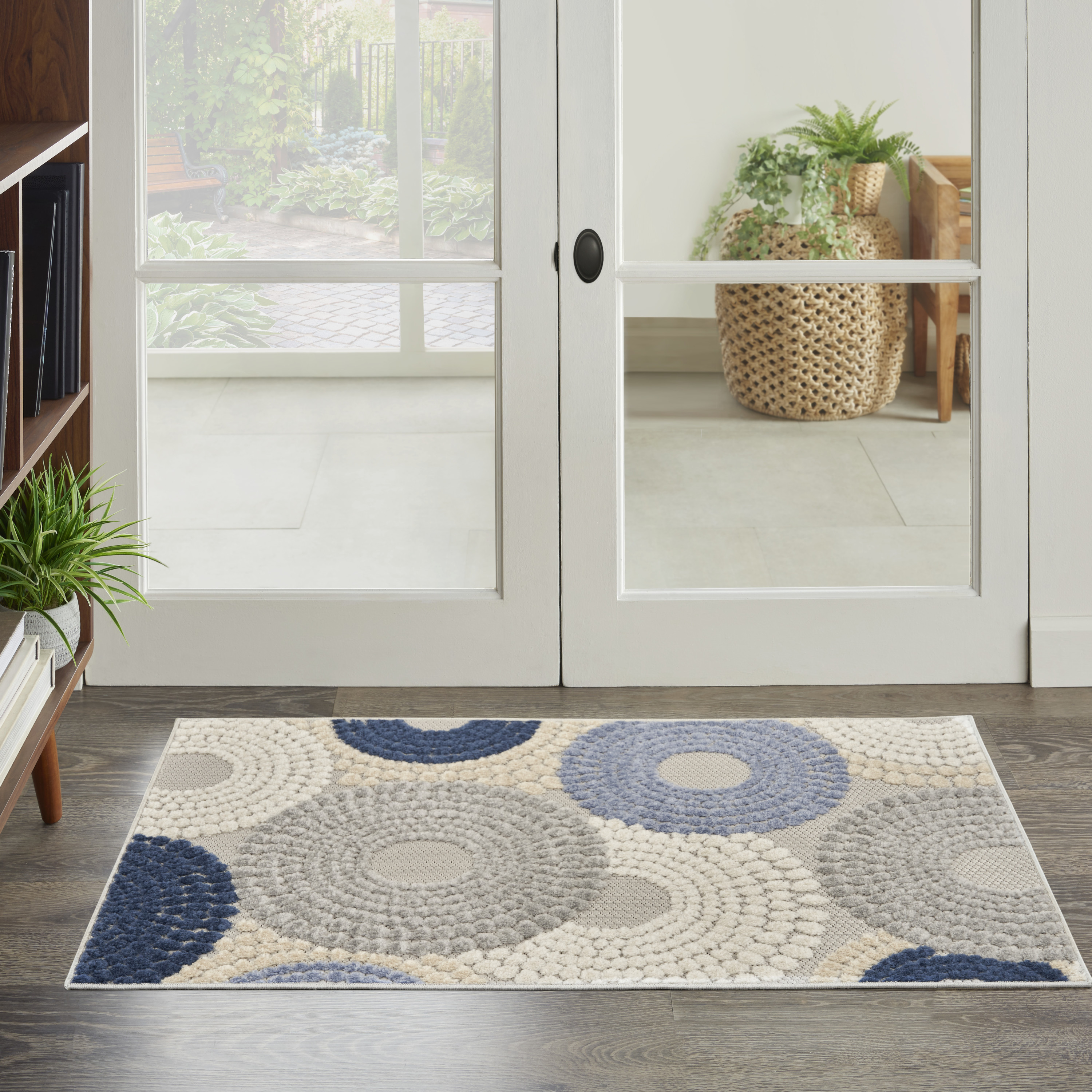 Nourison Aloha 2'8" x 4' Blue Grey Modern Rug