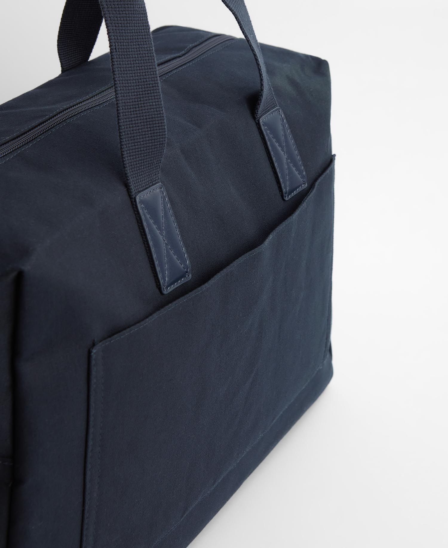 Cascade Holdall Bag image number 8