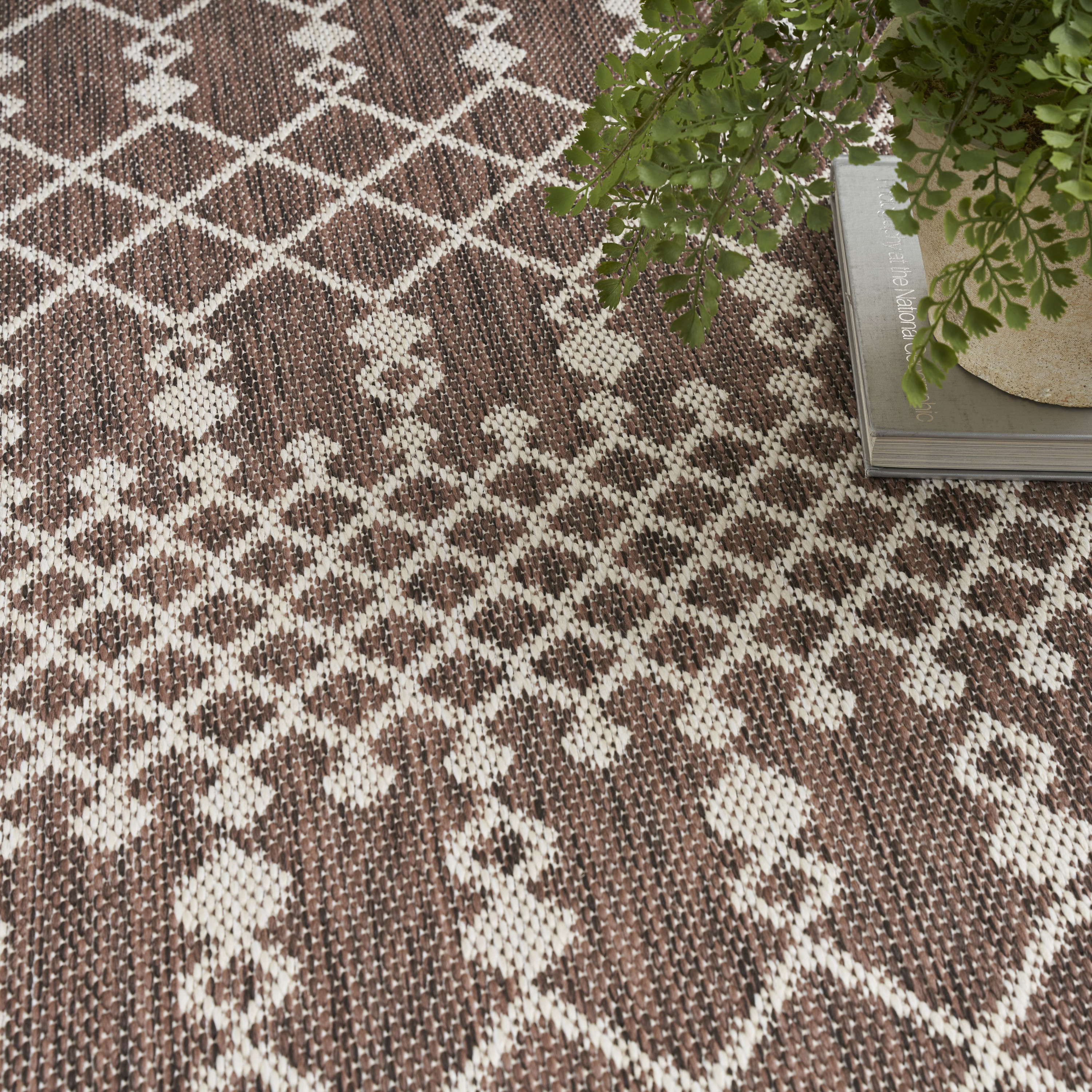 Nourison Positano 8' x Round Natural Modern Rug