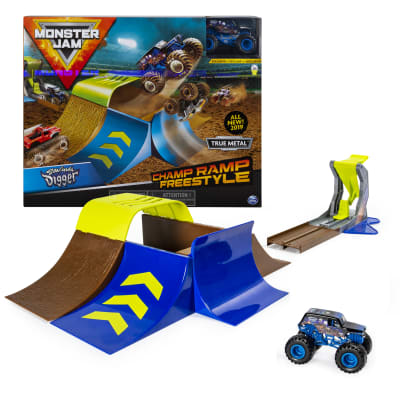 Monster Jam, Champ Ramp Freestyle Playset with Exclusive Son-uva Digger Monster Truck, 1:64 Scale Die-Cast, Kids Toys for Boys and Girls Ages 4-6 and Up