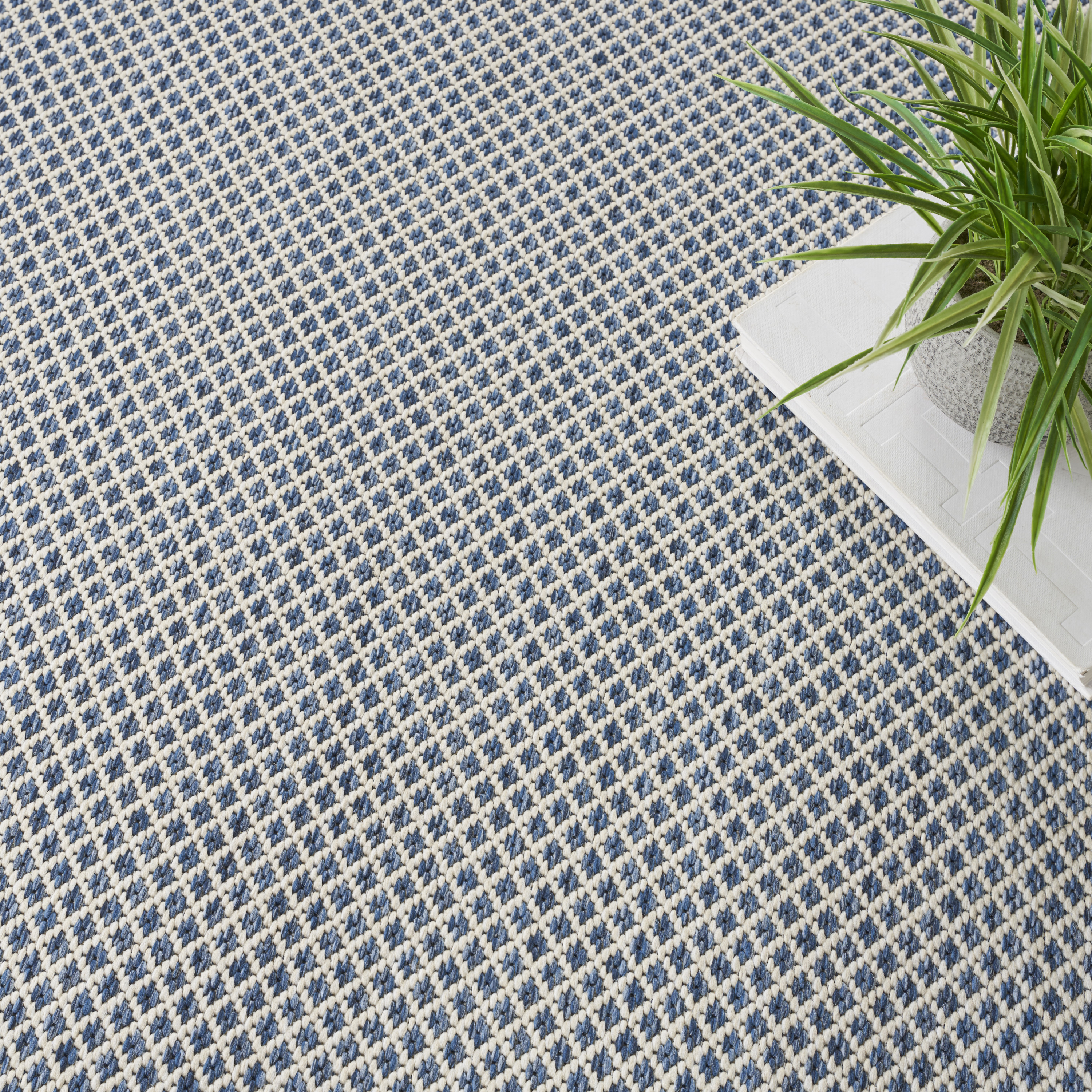 Nourison Courtyard 10' x 14' Ivory Blue Modern Rug