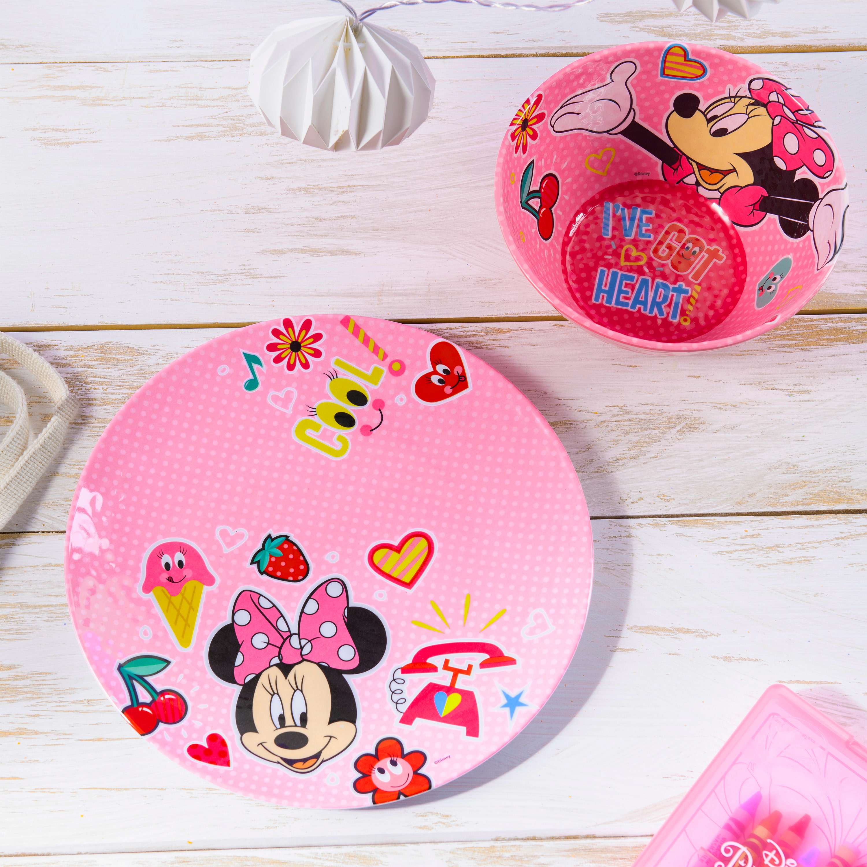 Disney Kids 9-inch Plate and 6-inch Bowl Set, Minnie Mouse, 2-piece set slideshow image 6 Disney Kids 9-inch Plate and 6-inch Bowl Set, Minnie Mouse, 2-piece set slideshow image 6