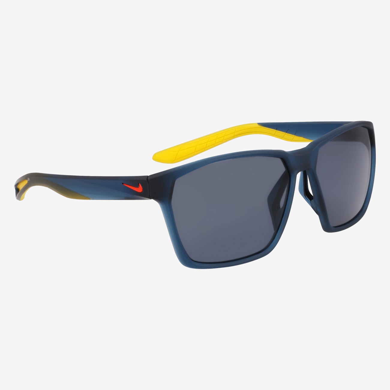 Nike Maverick Front Image