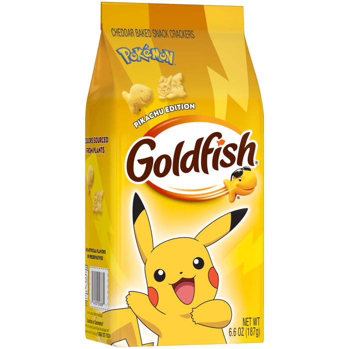 Goldfish® Pokémon Pikachu Cheddar Cheese Baked Snack Crackers, 6.6 oz, bag - Left Angle Image