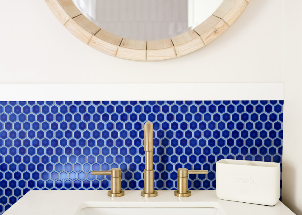 Metro Ion 1″ Hex Sapphire 10-1/4 in. x 11-7/8 in. Porcelain Mosaic Tile