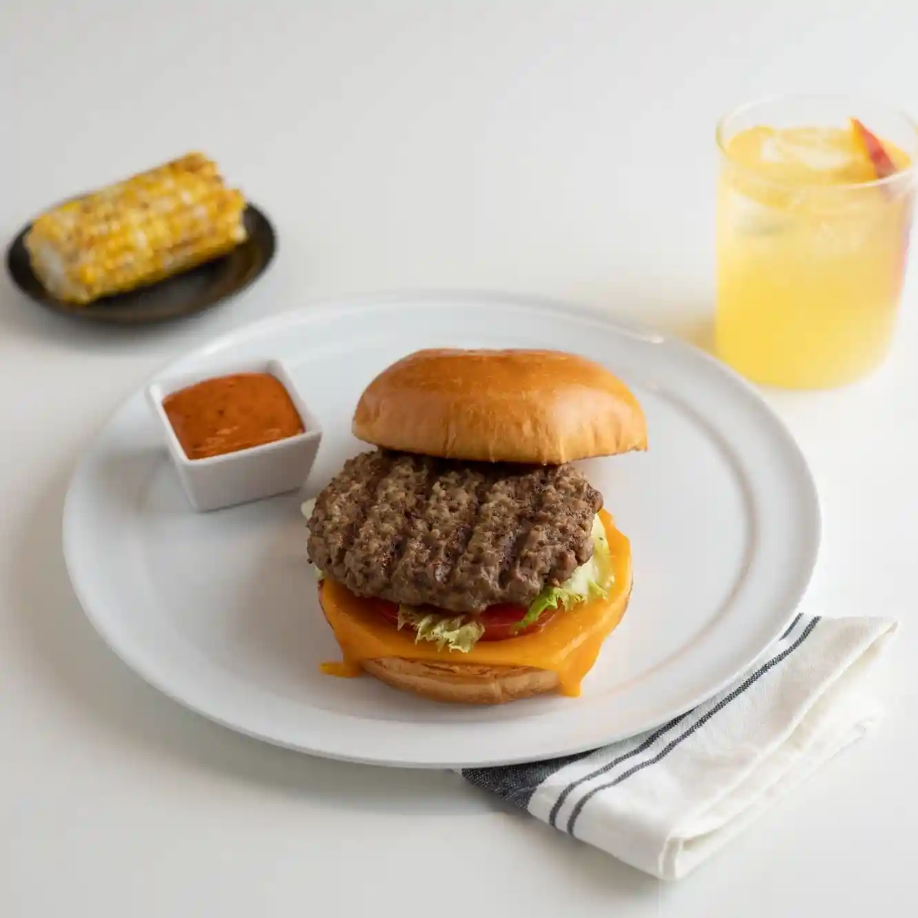 The Pub® Flame Grilled USDA Choice Beef Chuck Steak Burger, 6 oz, https://images.salsify.com/image/upload/s--JoG_yVcI--/q_25/uqeor64snp2cpw4vcbrs.webp