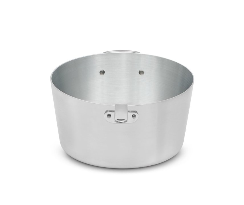 3 ¾-quart Wear-Ever® tapered aluminum saucepan with natural finish and plated handle