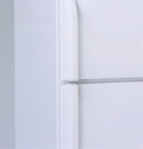 Color-matched deluxe door handles