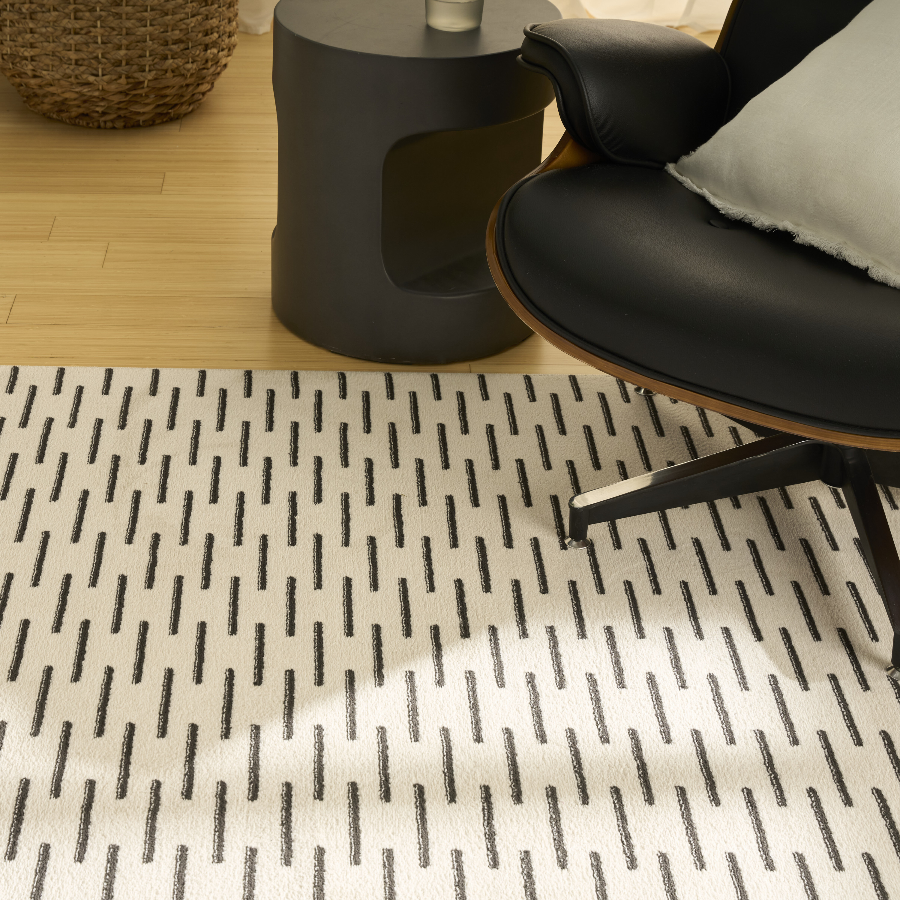 Nourison Nordic 8' x 10' Ivory Black Scandinavian Indoor Rug