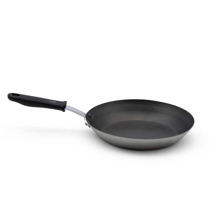 11-inch carbon steel induction fry pan with SteelCoat x3™ nonstick coating and silicone handle