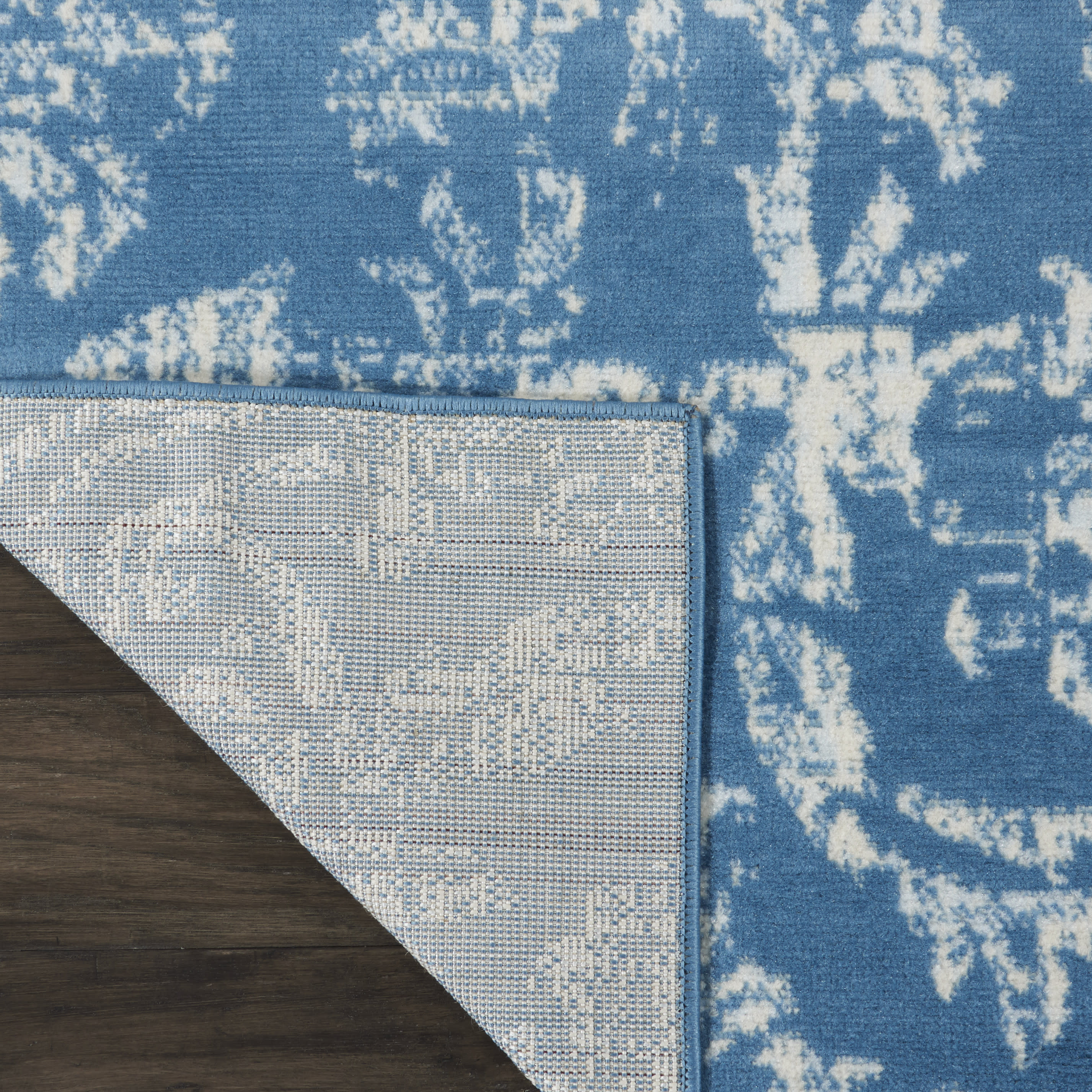 Nourison Jubilant 2' x 4' Blue Vintage Indoor Rug