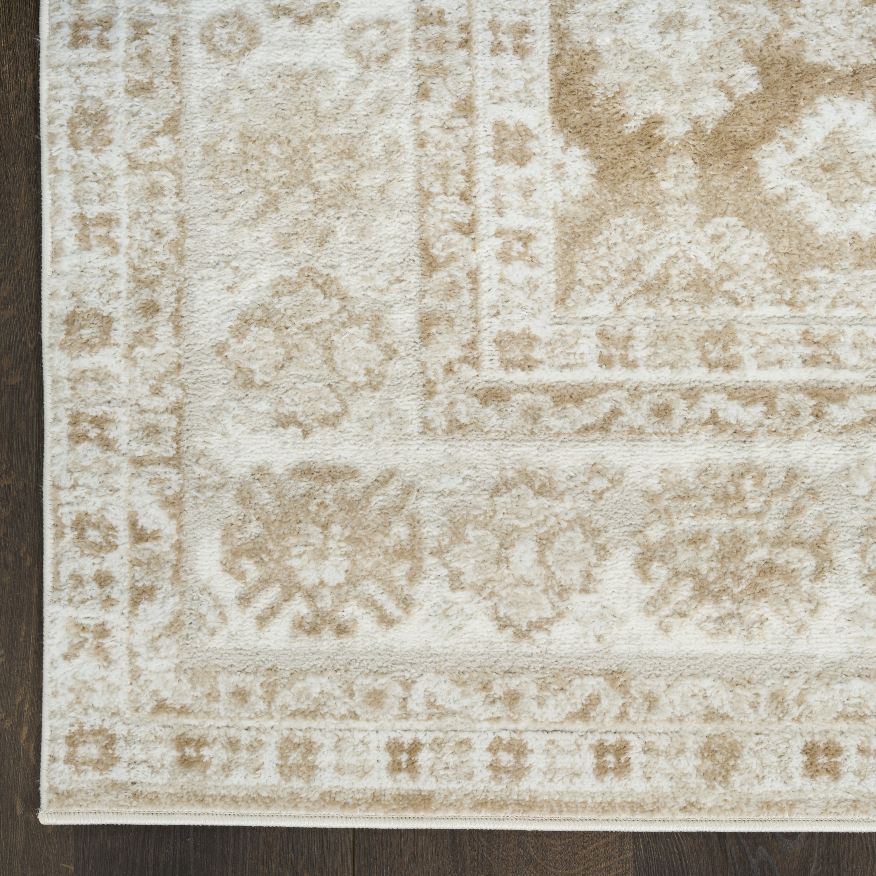 Nourison Dekor 4' x 6' Cream Beige Vintage Indoor Rug