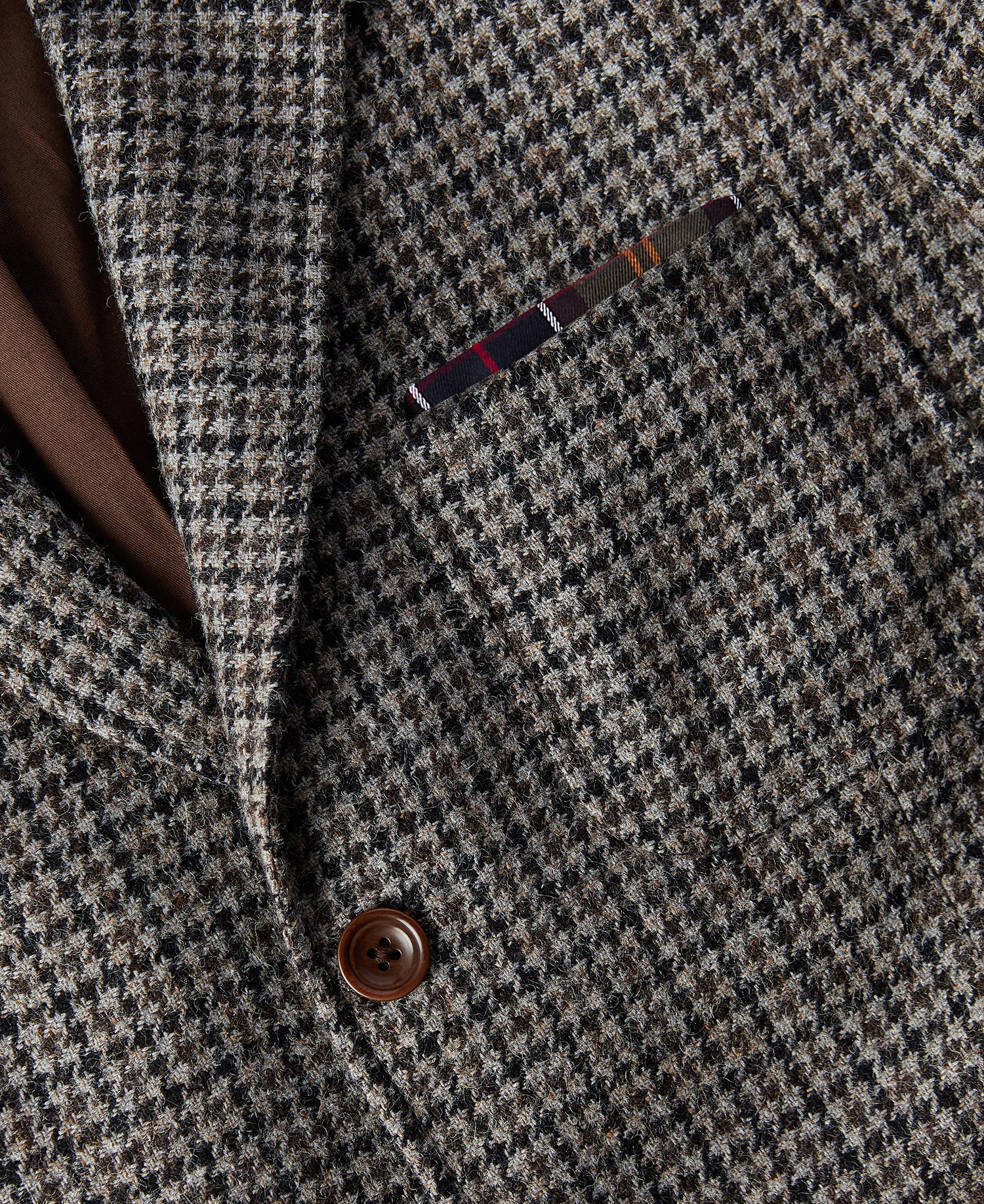 Check Blazer image number 8