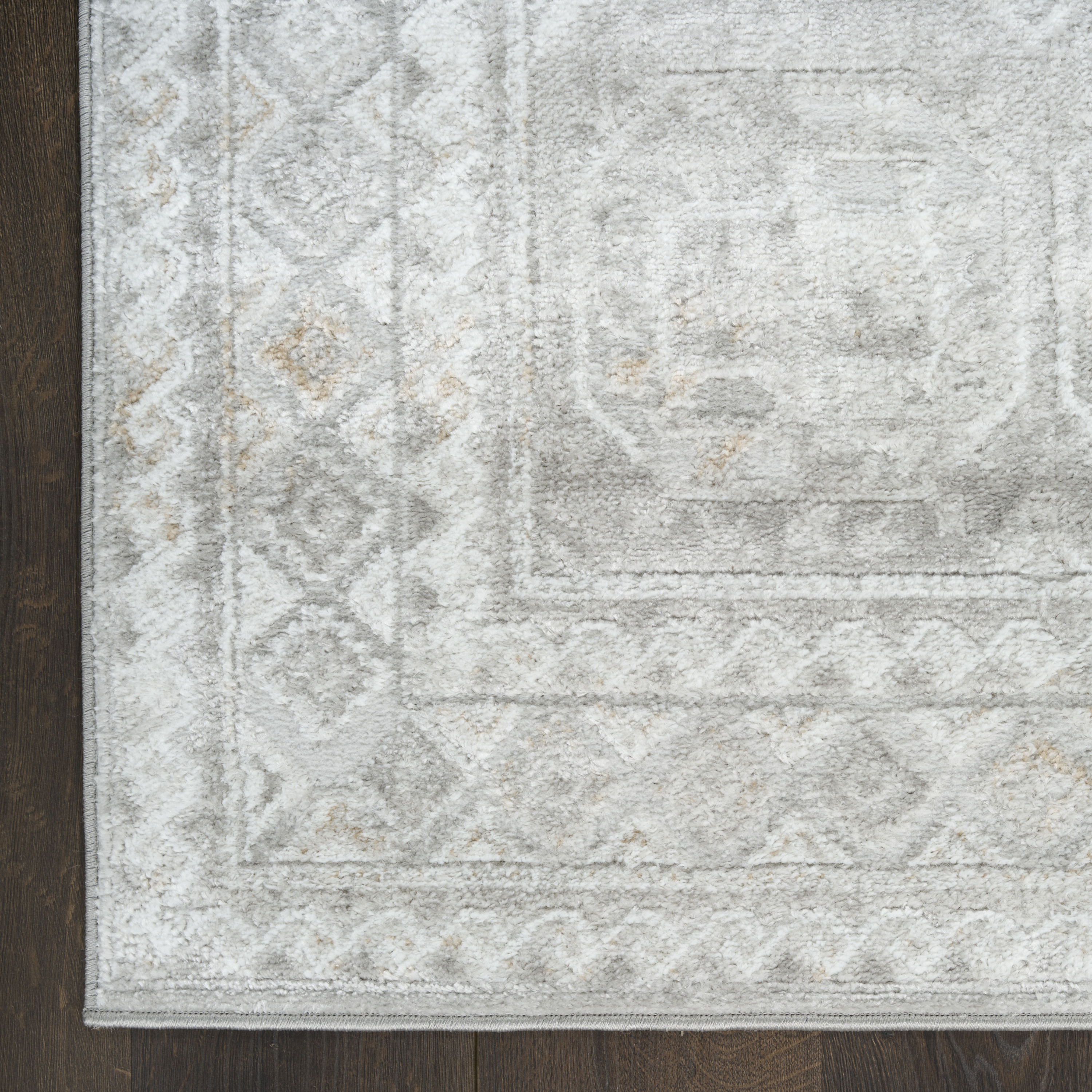 Nourison Dekor 5'3" x 7' Grey Vintage Indoor Rug