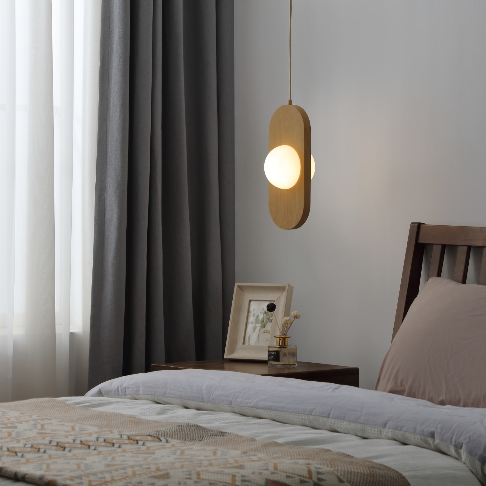 Orbita 1 Light Pendant — installation 1