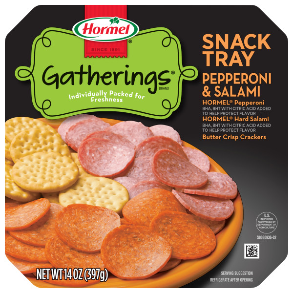 Pepperoni & Salami Snack Tray . C1N1 - Front No Plunge In Package (Hi Res)