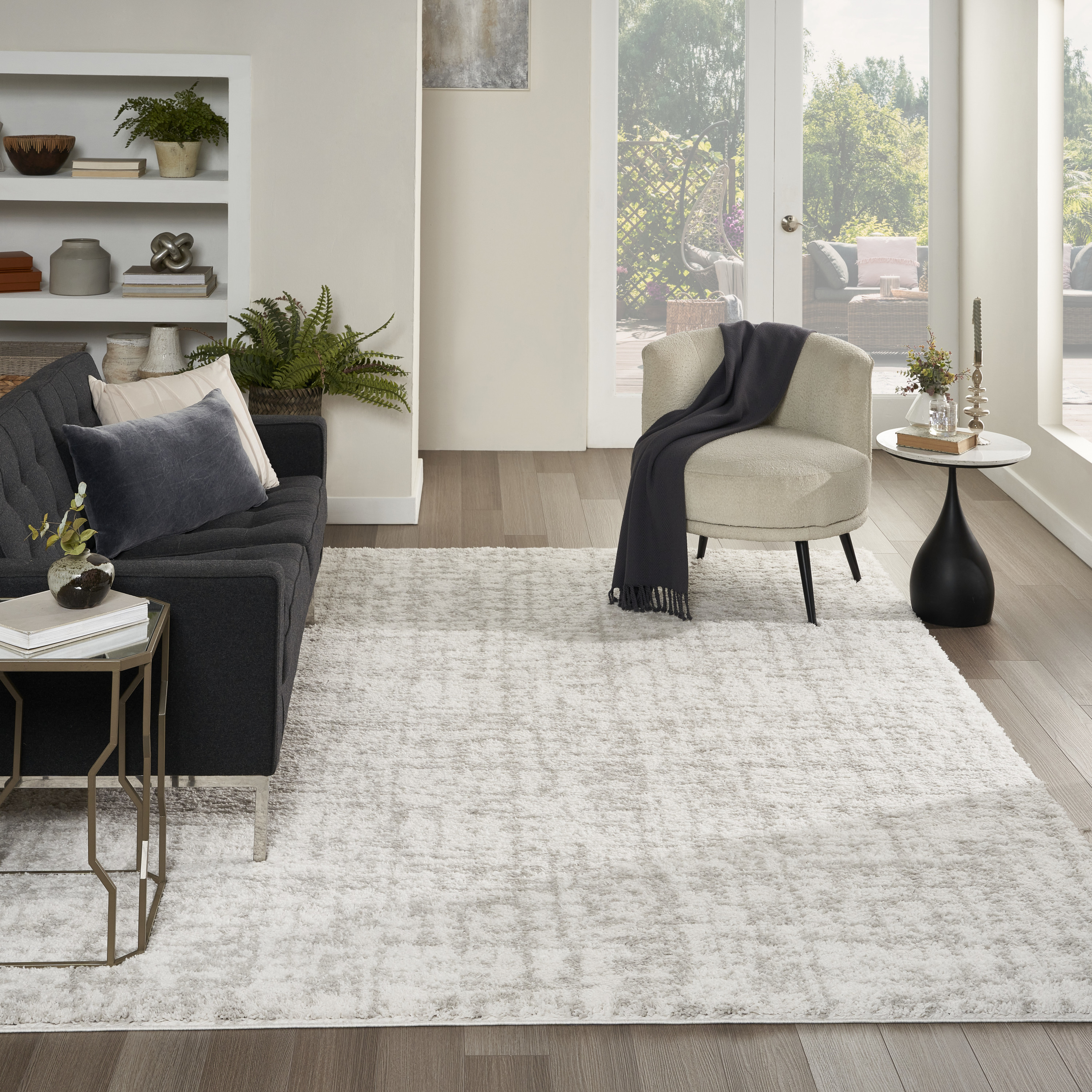 Nourison Modern Shag 7'10" x 9'10" Ivory Grey Modern Indoor Rug