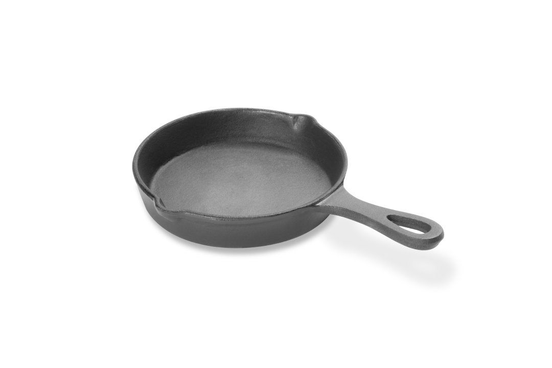 5 ½-inch mini cast-iron frying pan