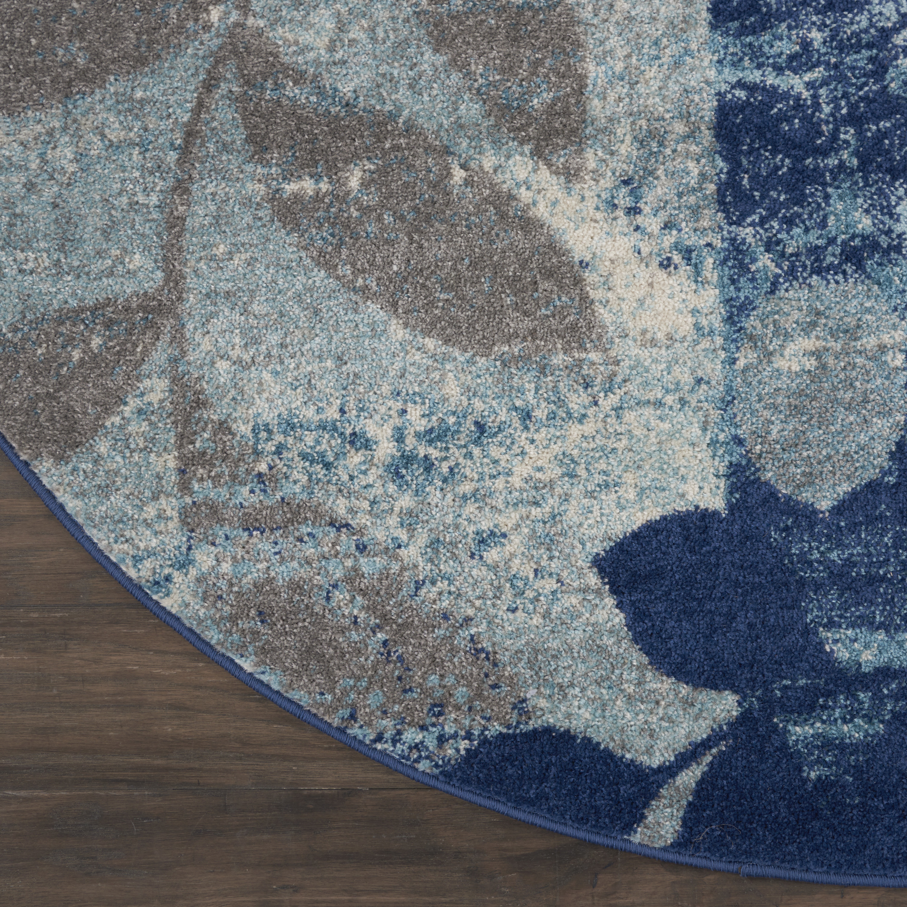 Nourison Tranquil 5'3" x Round Navy Light Blue Farmhouse Indoor Rug