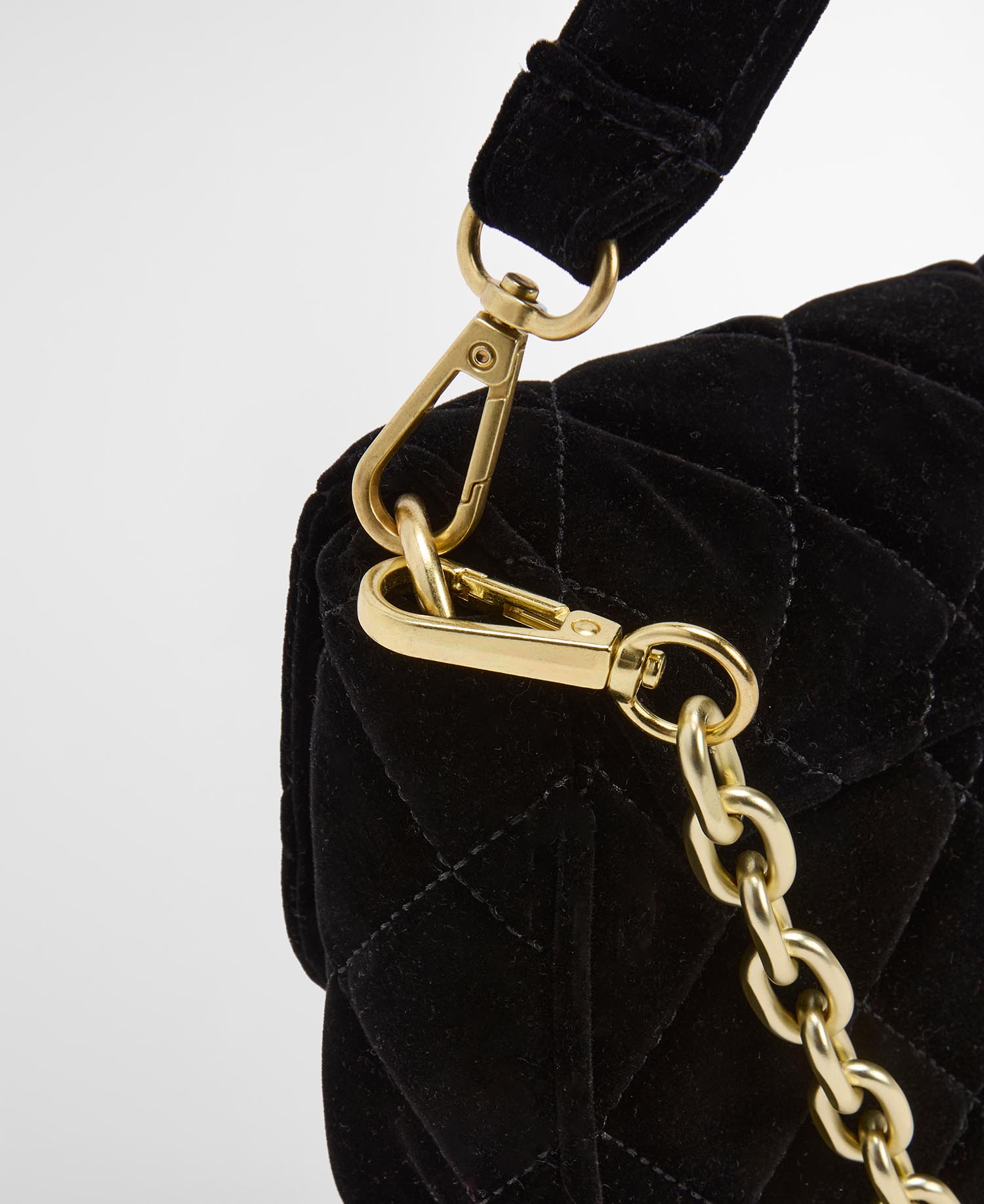 Soho Quilted Mini Crossbody Bag image number 4