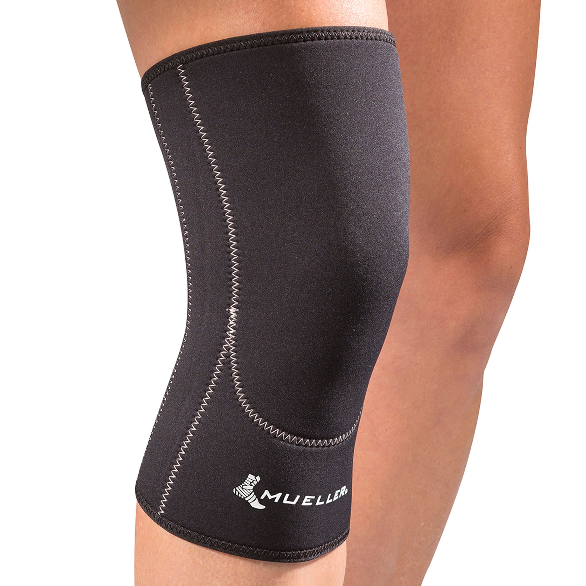 Mueller Sports Medicine KNEE SLEEVE, CLOSED PATELLA BLK SM