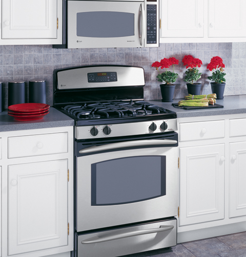 GE Profile™ Free-Standing Self-Clean Gas Range