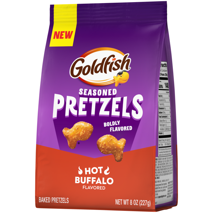 Goldfish® Hot Buffalo Seasoned Pretzels, 8 oz, bag - Right Angle Image