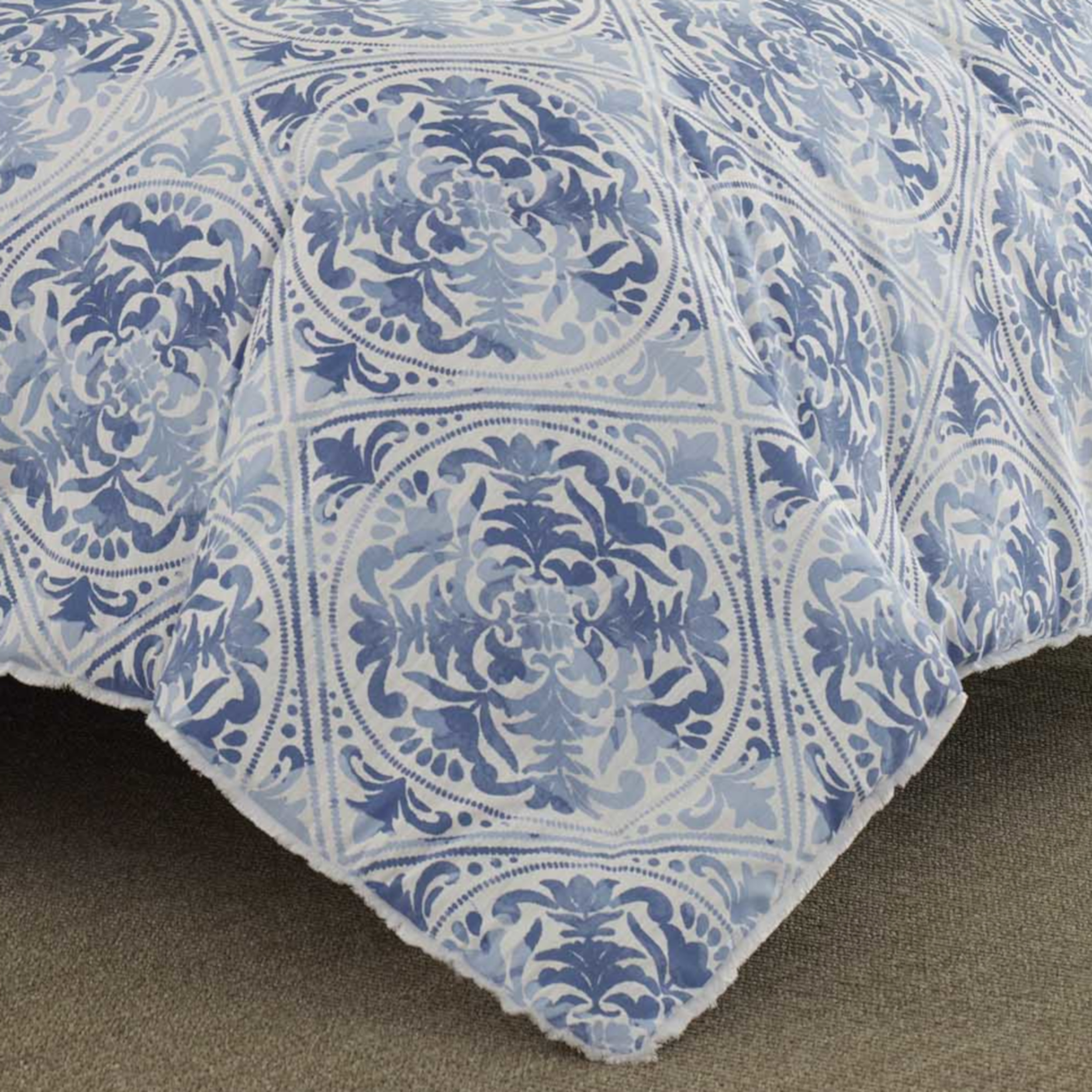 Laura Ashley Morning Gloria Comforter Set - (Pretty Pink/Green) - Picture 11 of 11