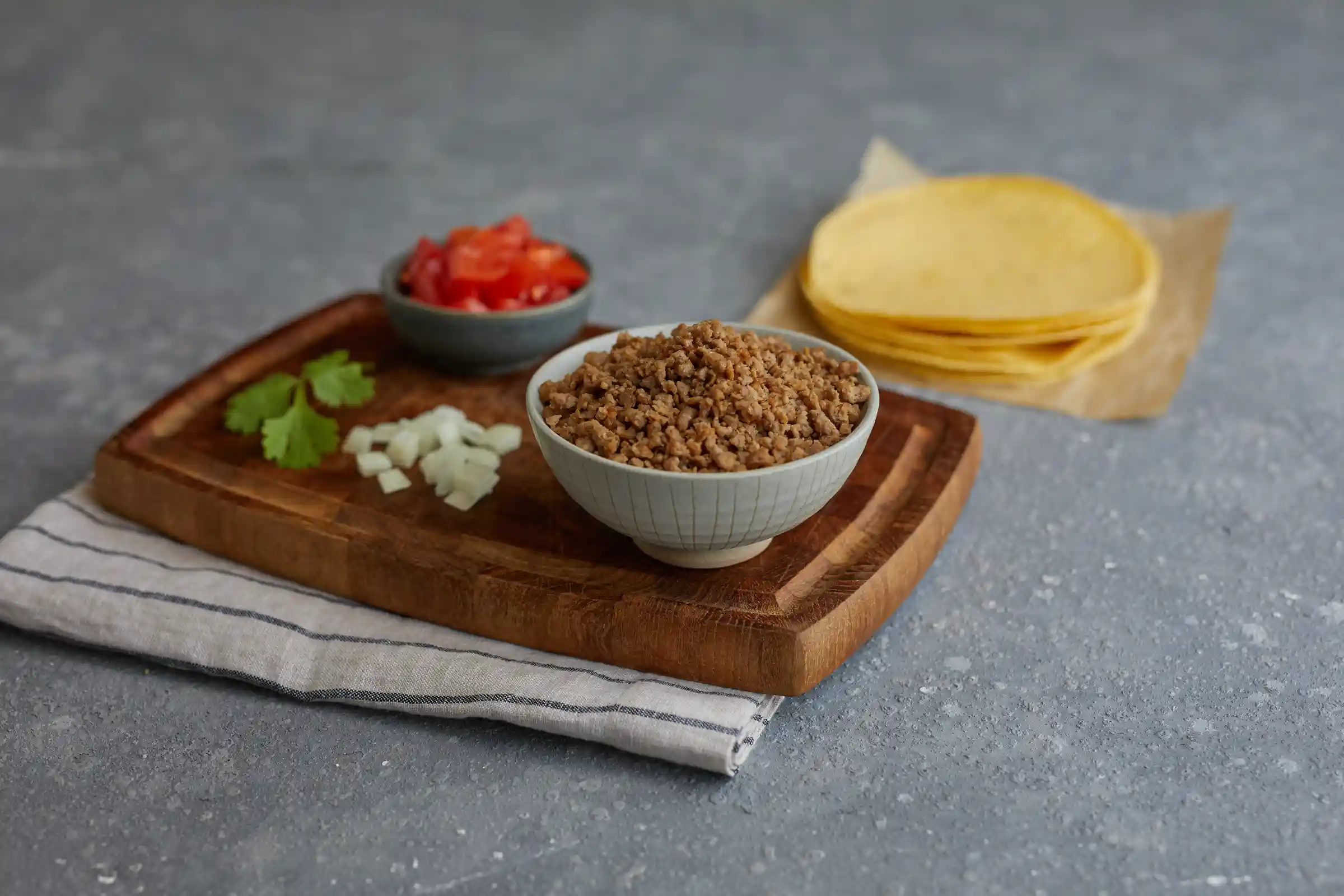 Hillshire Farm® Beef Crumbles, 2.4 oz. https://images.salsify.com/image/upload/s--25jcvIWR--/q_25/rxf2pee7ylqvvwhol0ho.webp