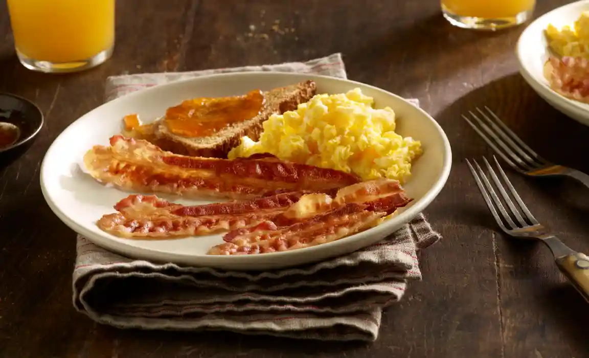 Jimmy Dean® Fully Cooked Hickory Smoked Regular Bacon Sliceshttps://images.salsify.com/image/upload/s--K4Tjh2Qn--/q_25/mppbx9vqg6vvleubrfvh.webp