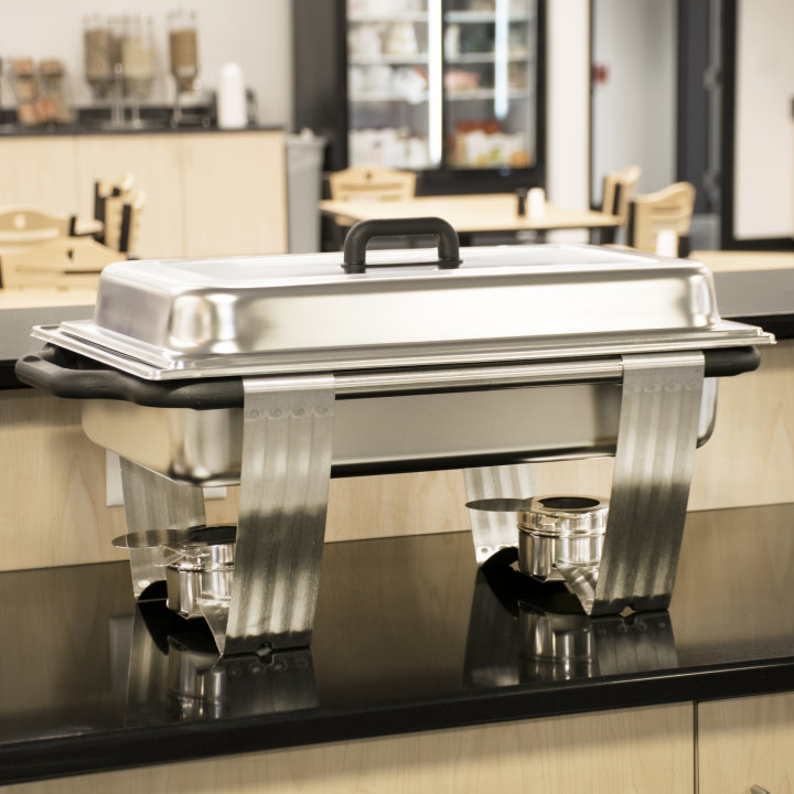 9.0-quart Full size Dakota™ Chafer