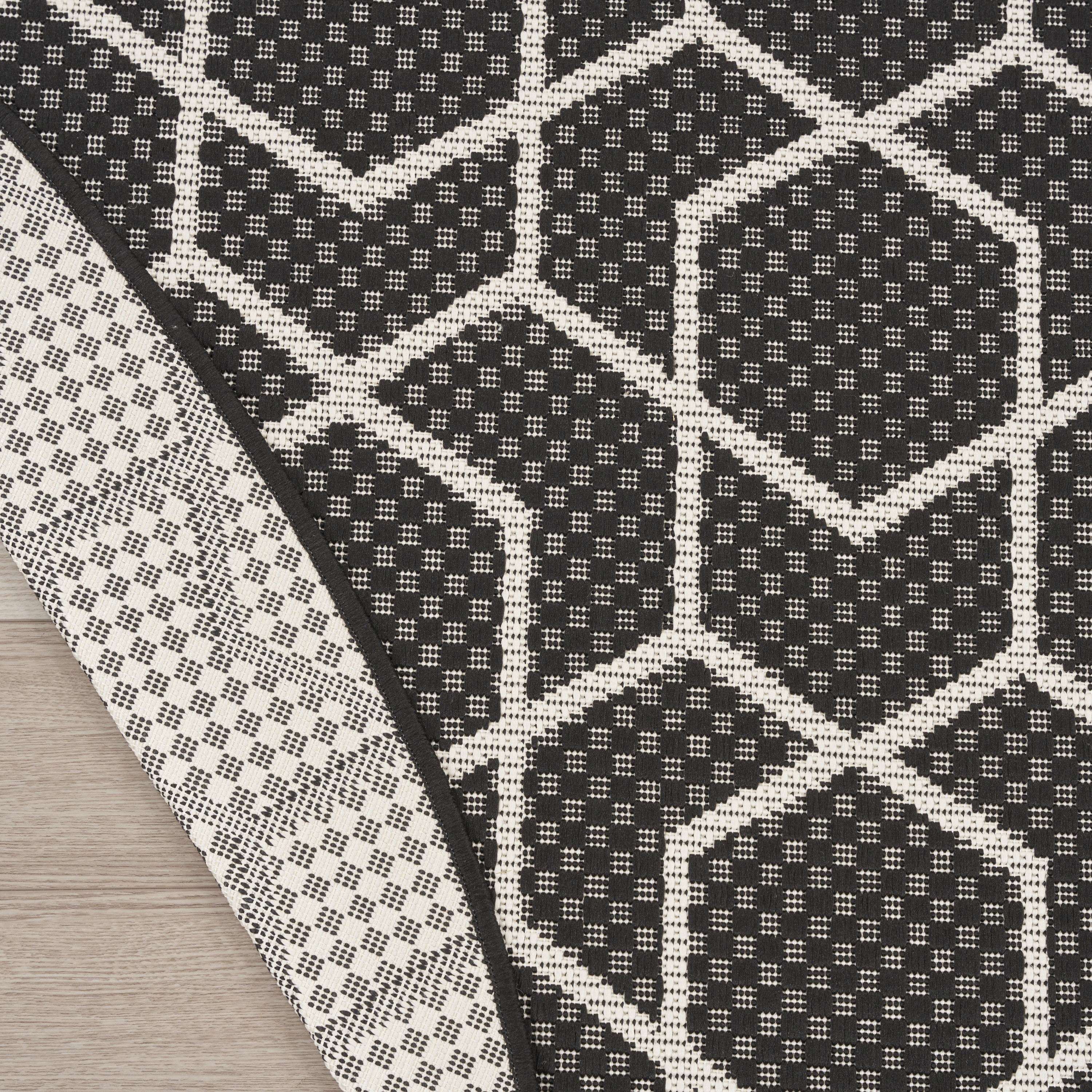Nourison Horizon Indoor/Outdoor 8' x Round Black Modern Rug