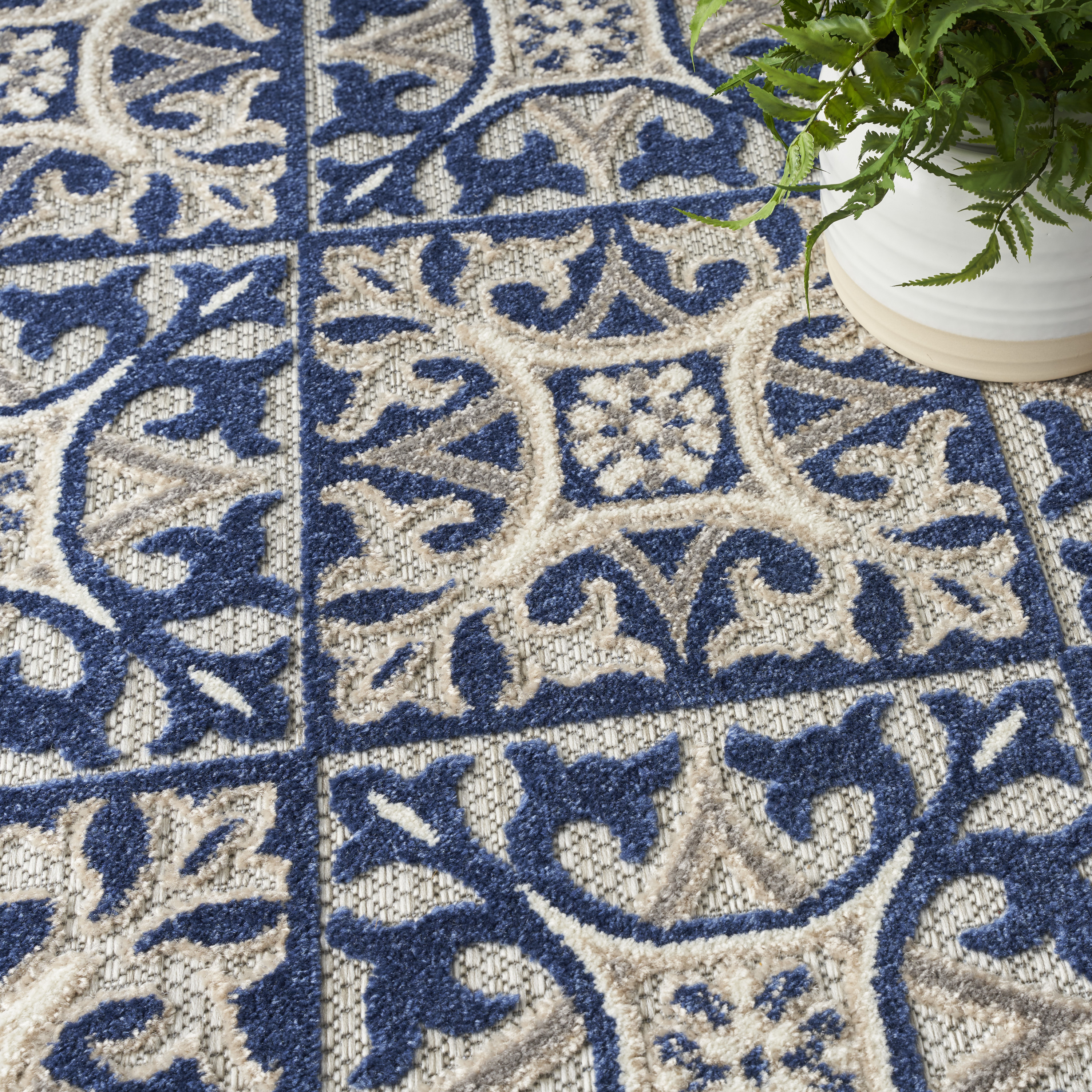 Nourison Aloha 3'6" x 5'6" Blue Contemporary Rug