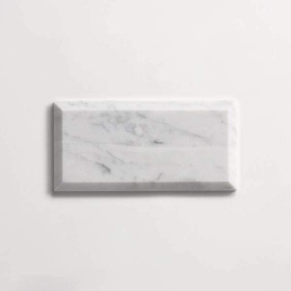 clé lapidary: legacy | beveled subway | honed | carrara | sample 