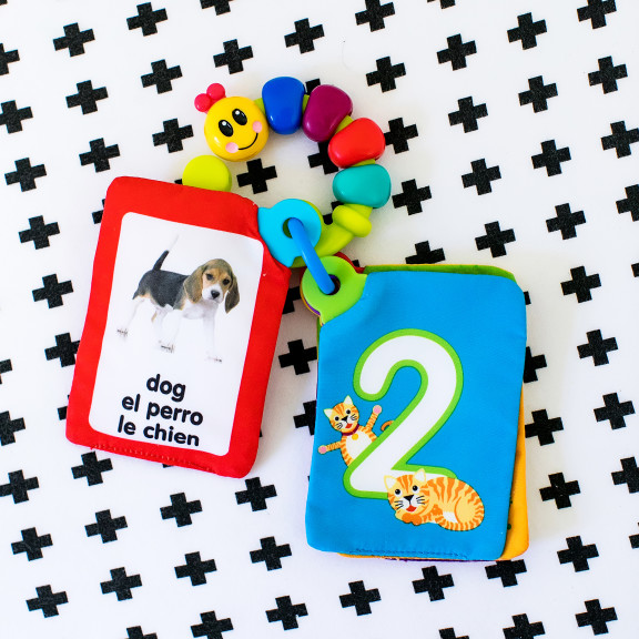Discover & Play Gift Set™