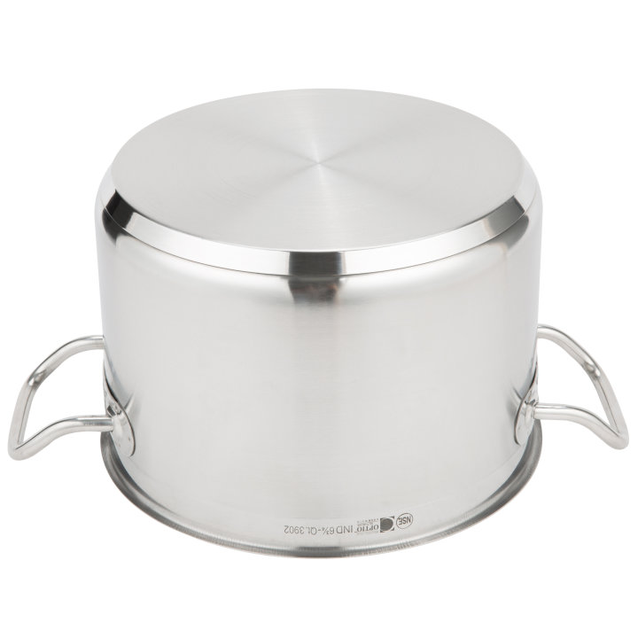 6 ¾-quart Optio™ sauce pot with low-domed cover