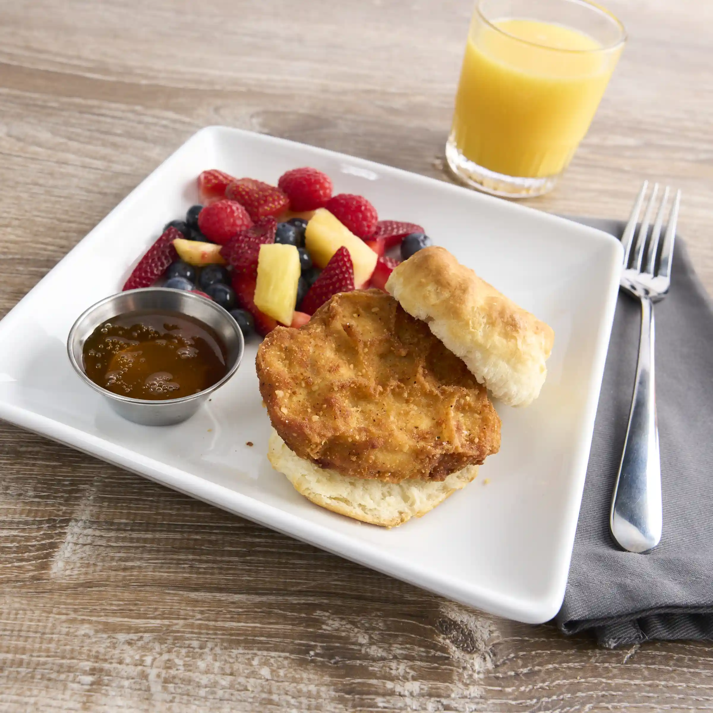 Tyson® Right Size® Fully Cooked Breaded Select Cut Chicken Breast Filets, 2.2oz_image_1