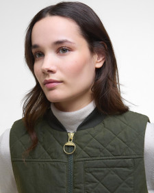 Theodora Gilet 
