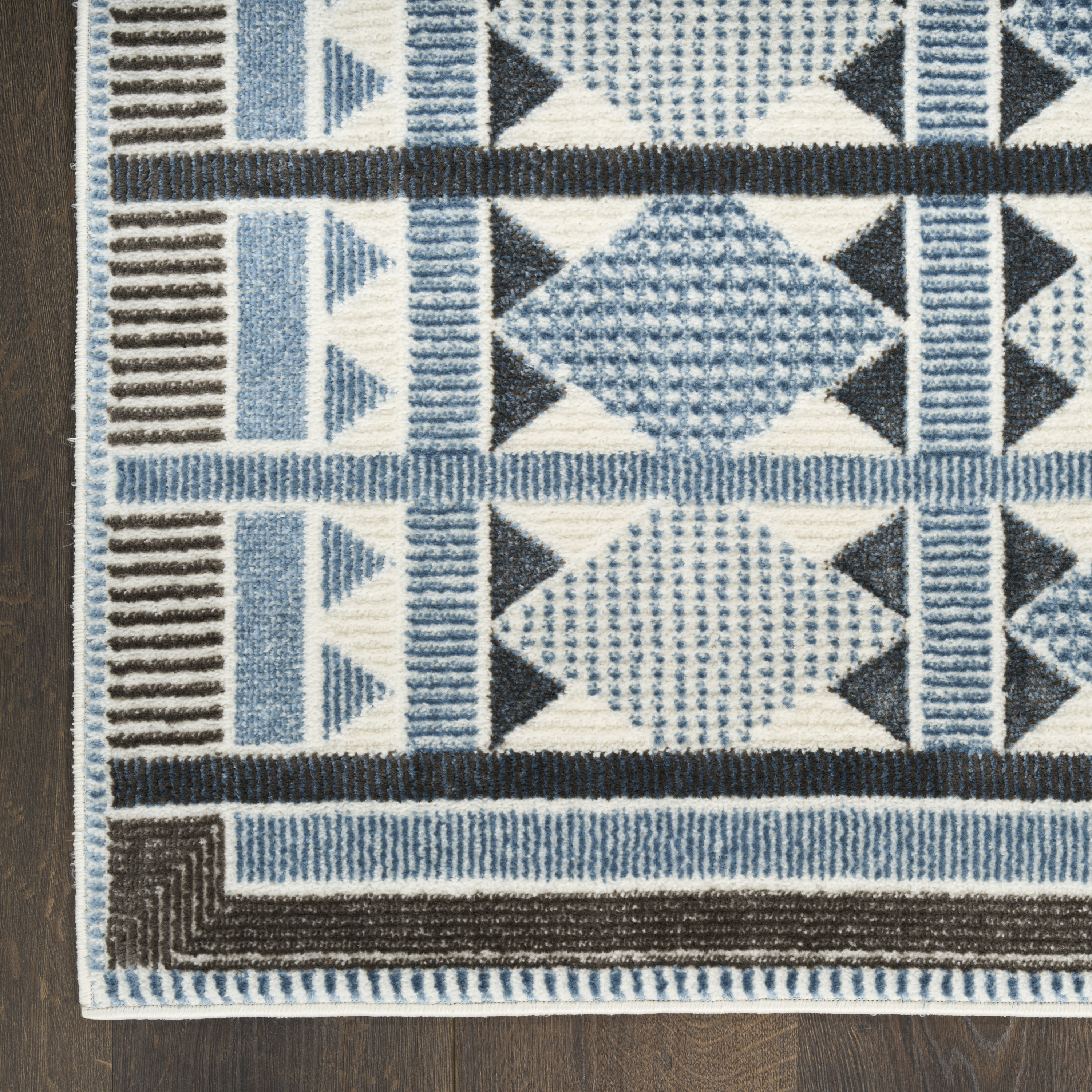 Nourison Nordic 5' x 7' Blue Modern Indoor Rug