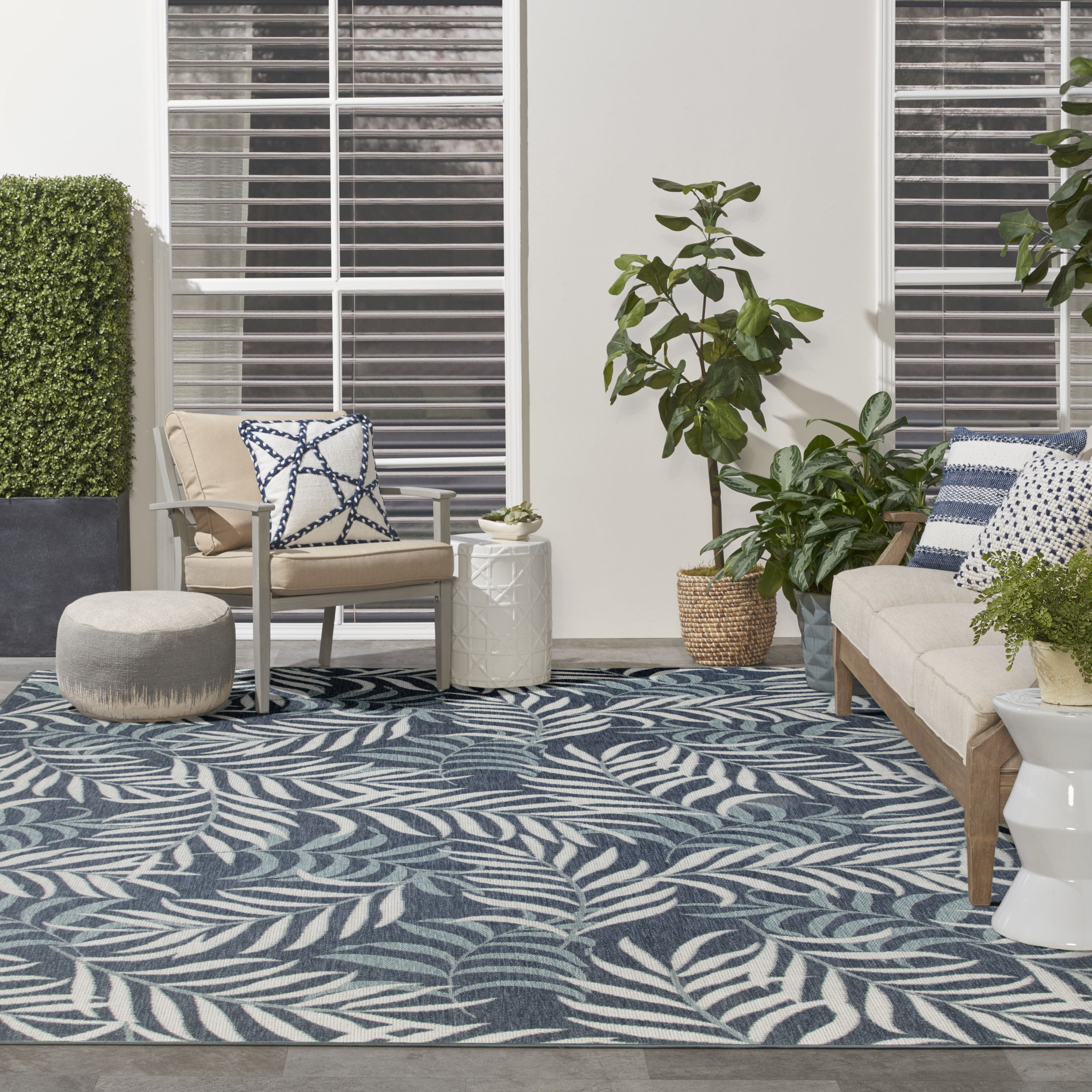 Nourison Garden Oasis 8' x 10' Navy Tropical Rug