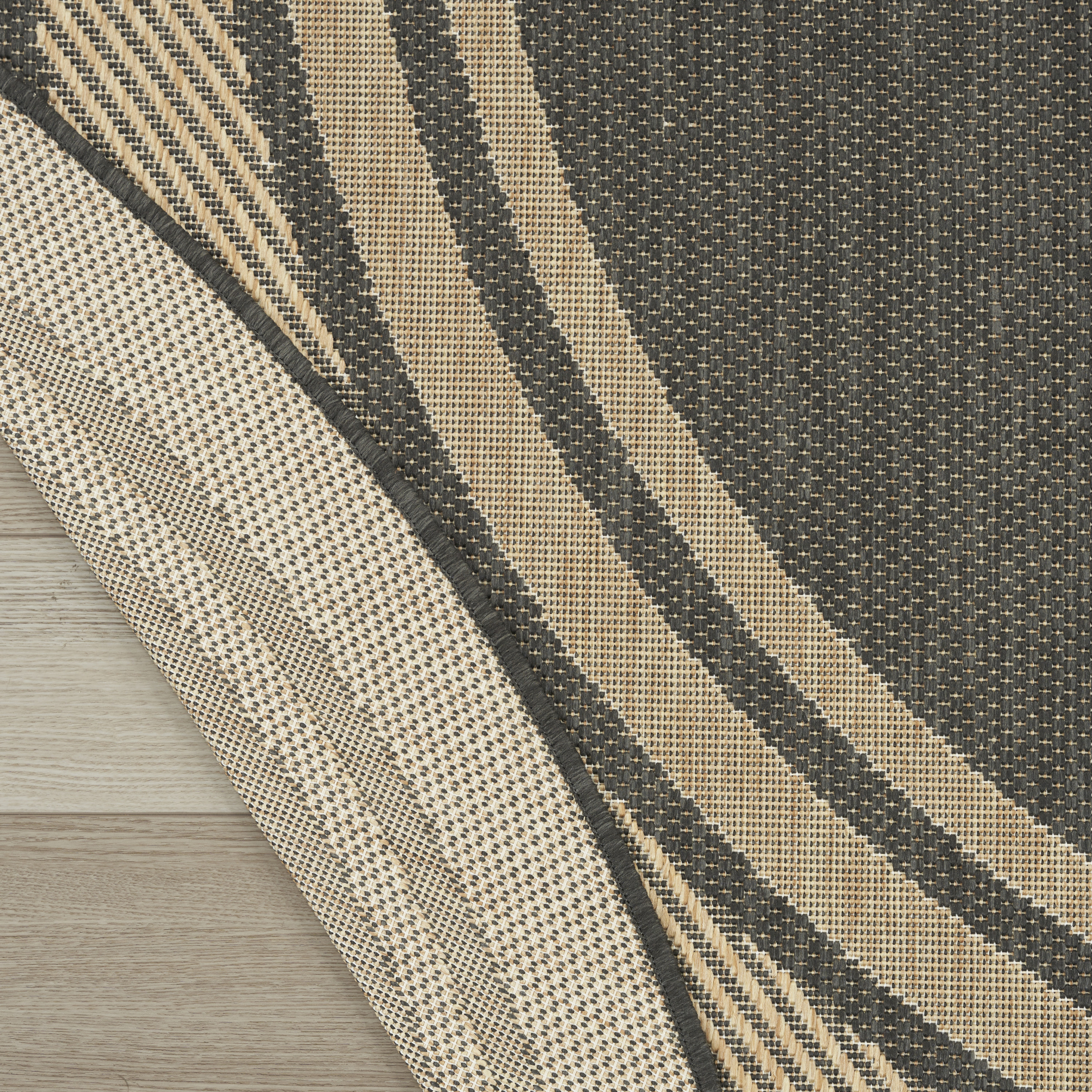 Nourison Horizon Indoor/Outdoor 8' x Round Charcoal Modern Rug