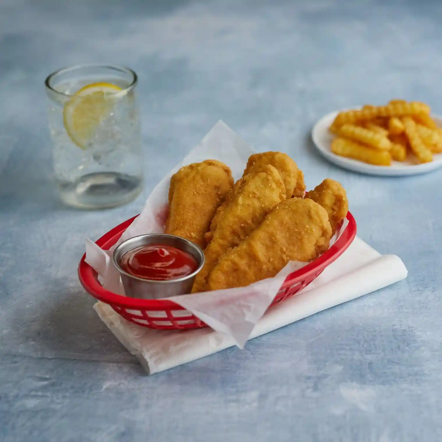 Tyson® Fully Cooked Whole Grain Breaded Golden Crispy MWWM Chicken Tenders, CN 2.07 oz.  https://images.salsify.com/image/upload/s--7xMVQF8y--/q_25/yj4zxw8xjfsqya2n0qip.webp